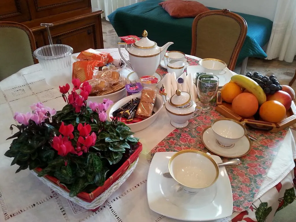 B&B Gloria Gallarate Bed & Breakfast